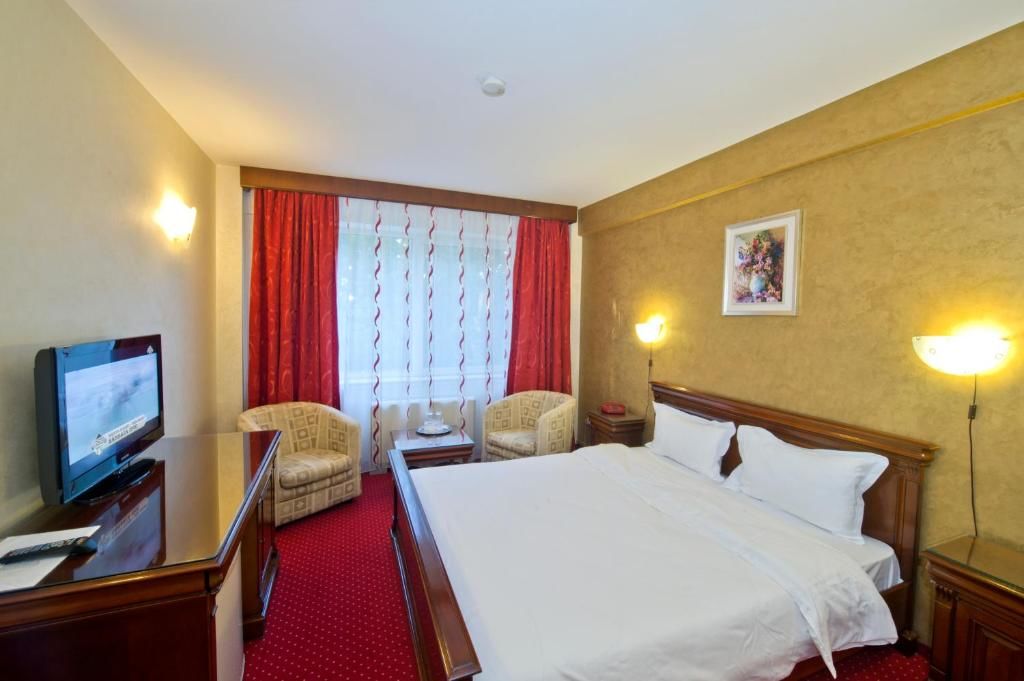 Отель Hotel Bavaria Крайова-40