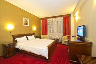 Отель Hotel Bavaria Крайова Стандартный двухместный номер с 1 кроватью-1